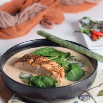 A delicious bowl of Thai Salmon in a flavorful Curry sauce.