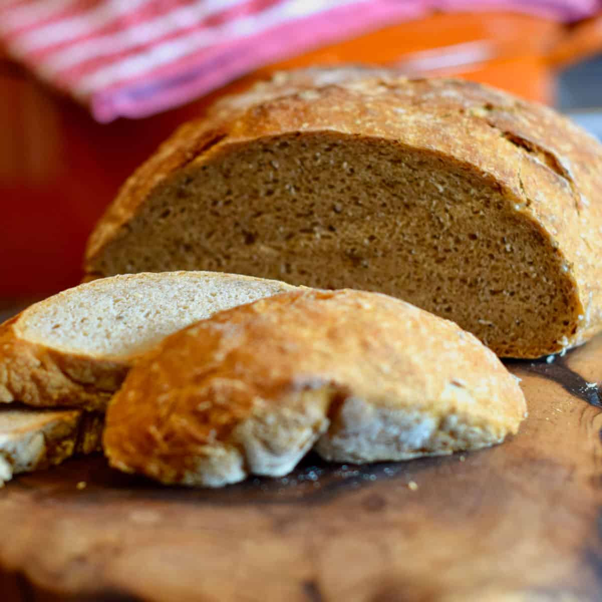 No Knead Bread (Dutch Oven Bread) - Jessica in the Kitchen