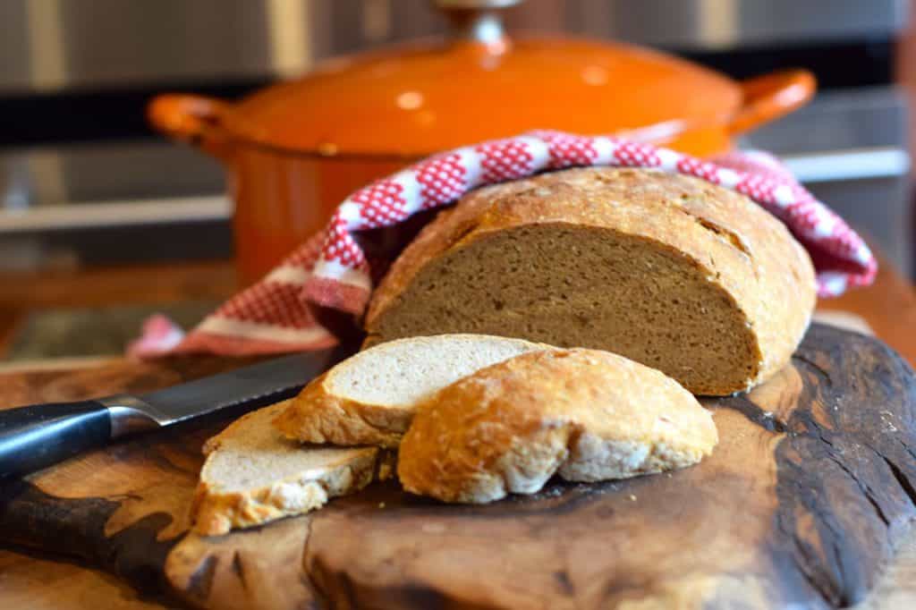 a quick no knead crusty rye bread