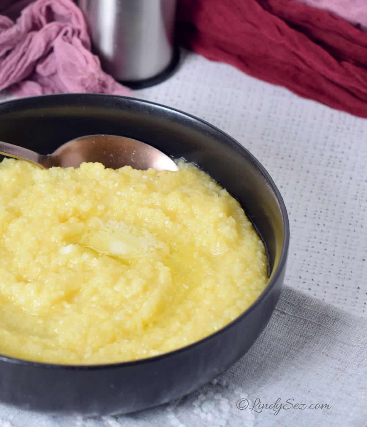 A bowl of yellow polenta.