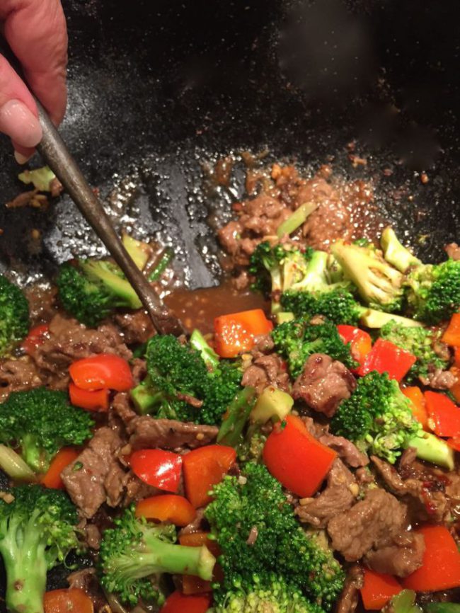 Quick Low-Fat Beef Broccoli Stir-Fry in the wok